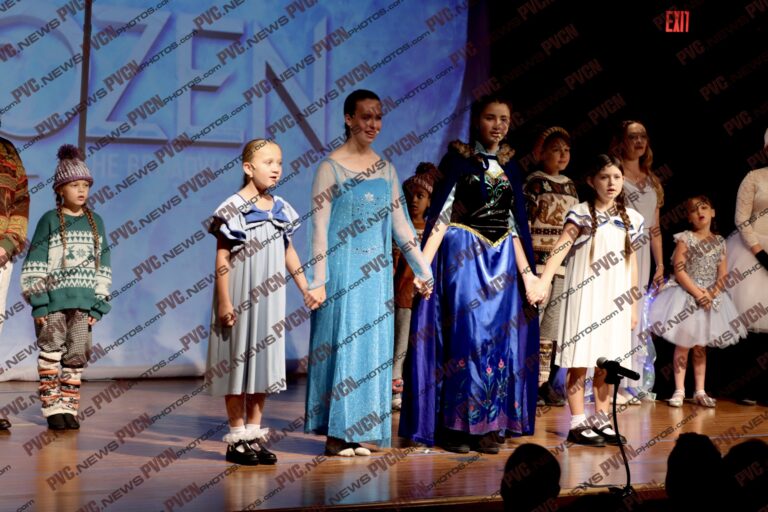 Arendelle Comes to Life as Donna’s Studio of Dance & Theatre Presents Disney’s Frozen Jr.