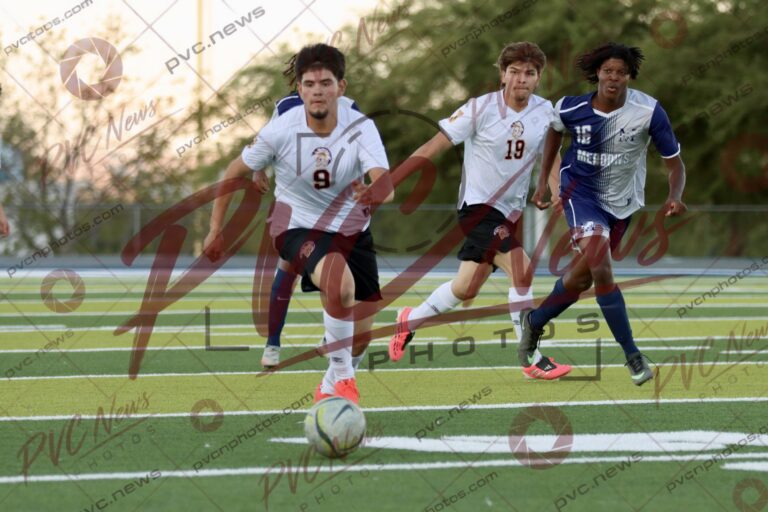Trojans Battle to the Finish Against The Meadows